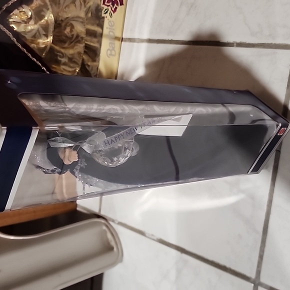 🆕️ Rare Millennium Princess Barbie - Picture 13 of 14